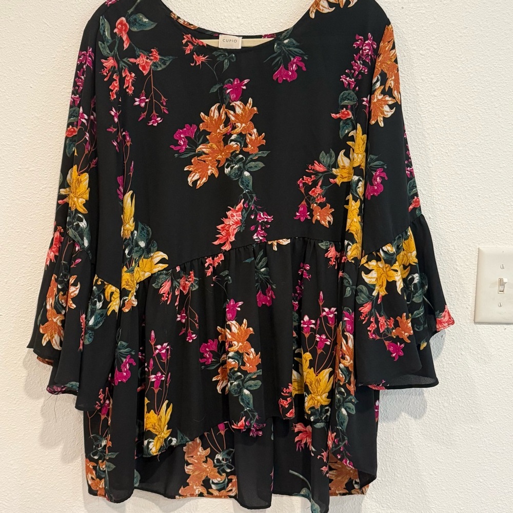 Cupio Black Floral Women's Blouse
